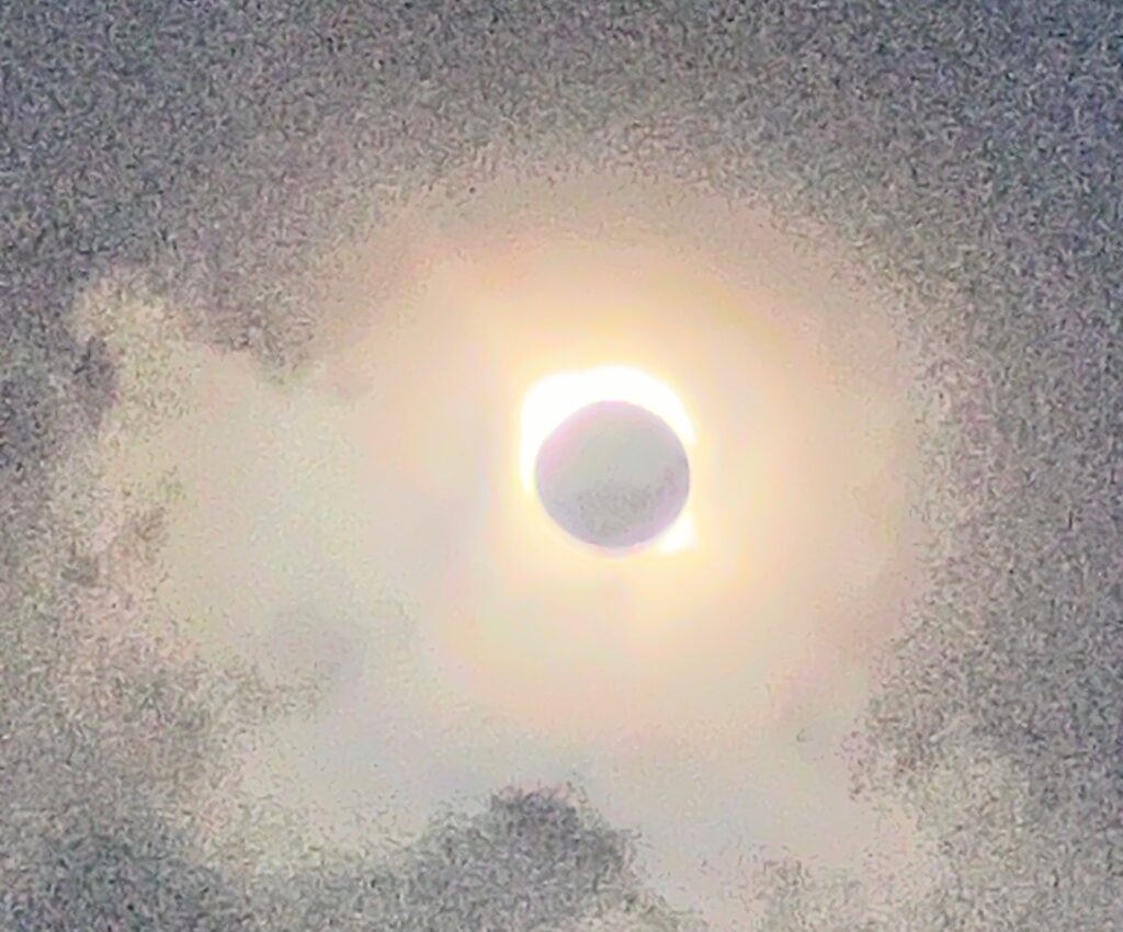 An iPhone photo of the eclipse at totality
